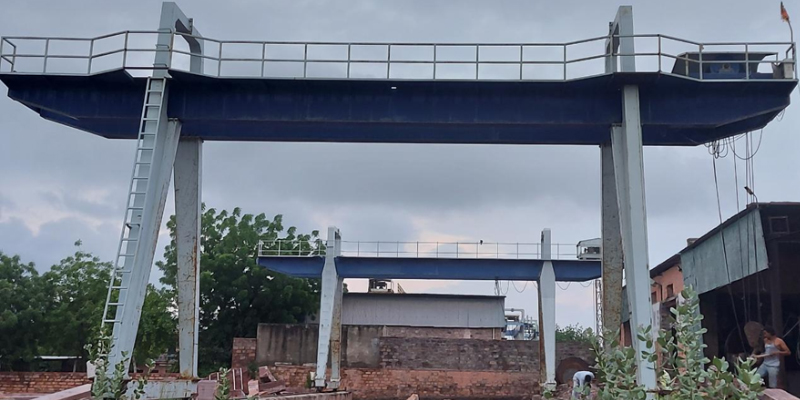 Gantry (Goliath) crane